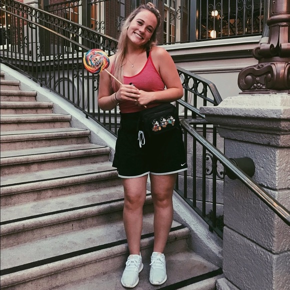 Meet your Posher, Bekkah - Picture 1 of 1